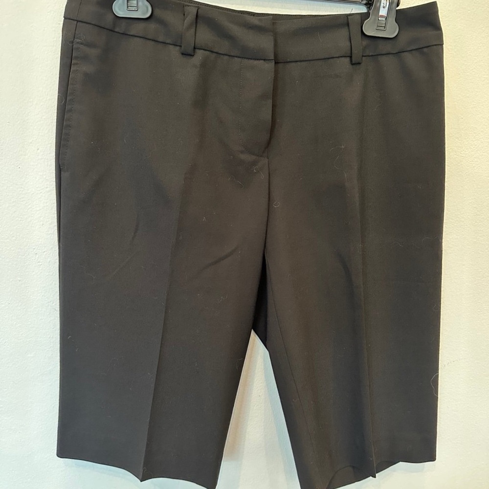Trina Turk Black Bermuda Shorts size 4